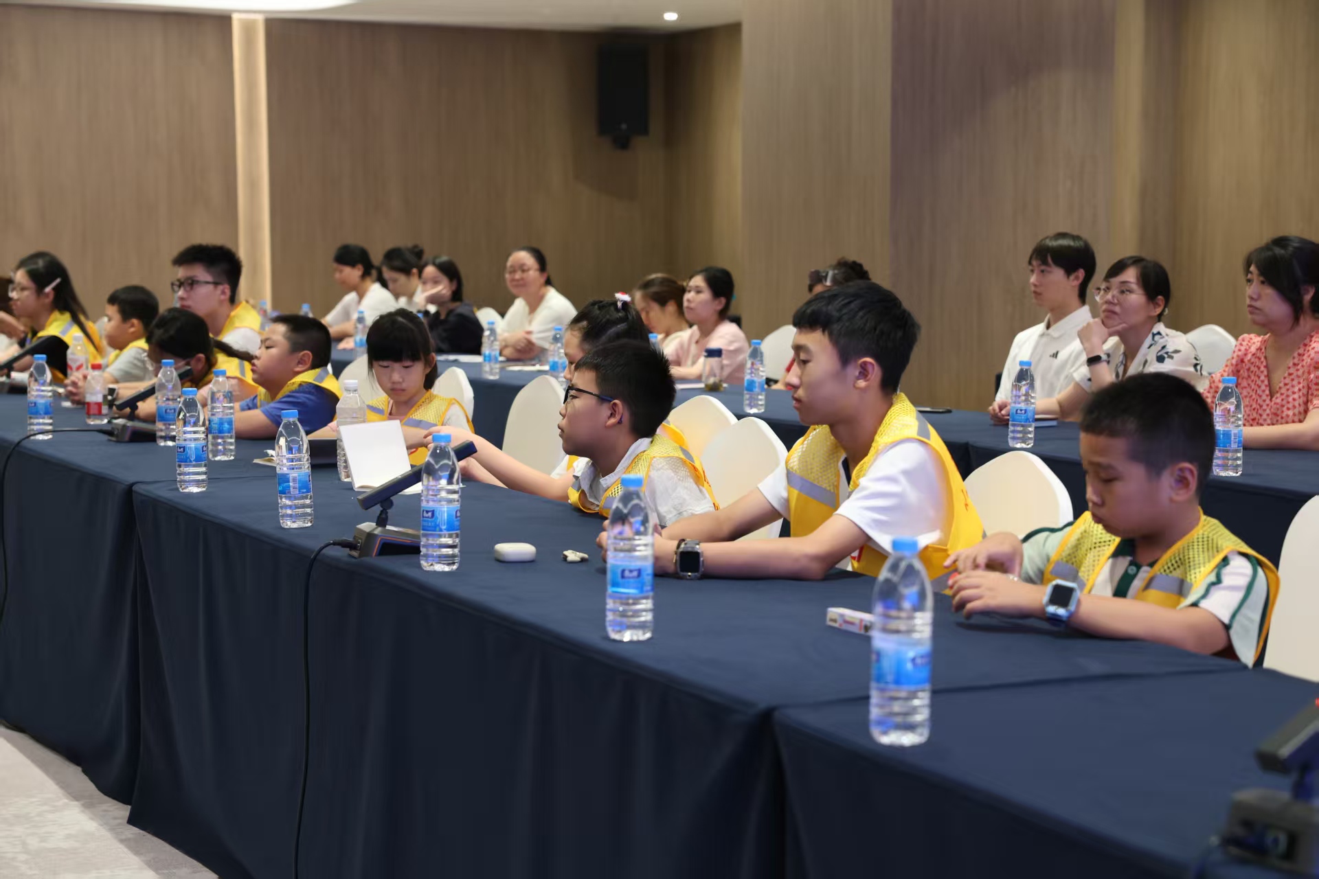 ecdfe8fde59ece53b39f2fdf55db3055.jpg